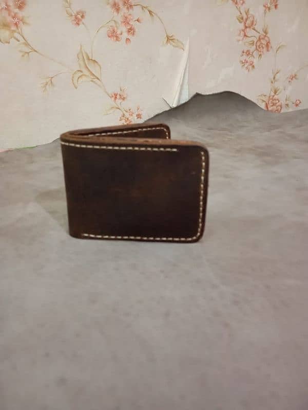 Pure Leather wallet hand stitched pure hand made in pull up leather 2