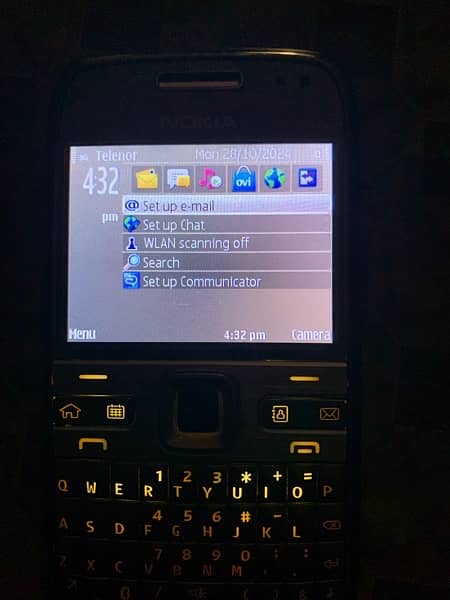 Nokia E72i 9