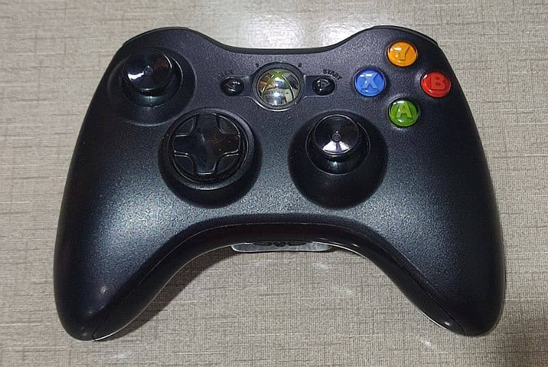 Original wireless Xbox 360 controller 0