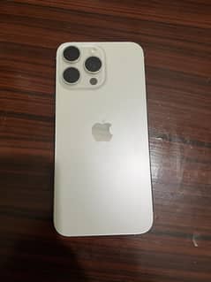 iPhone 15 pro max 256 white titanium