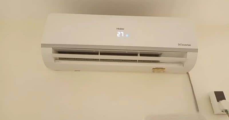 HAEIR AC DC INVERTER HEAT AND COOL URGENT FOR SALE 0326/5180106 MY NO 1