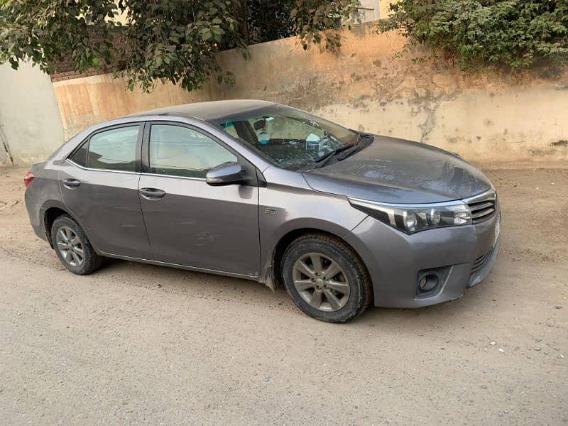 Toyota Corolla Altis 1.8 2016 6speed 3