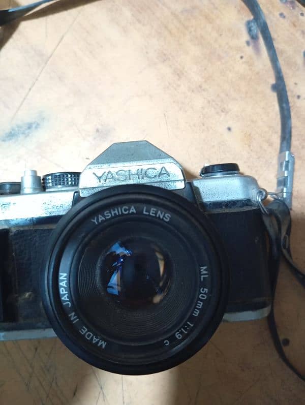 yashica 2