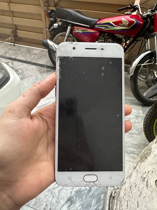 Oppo A57 0