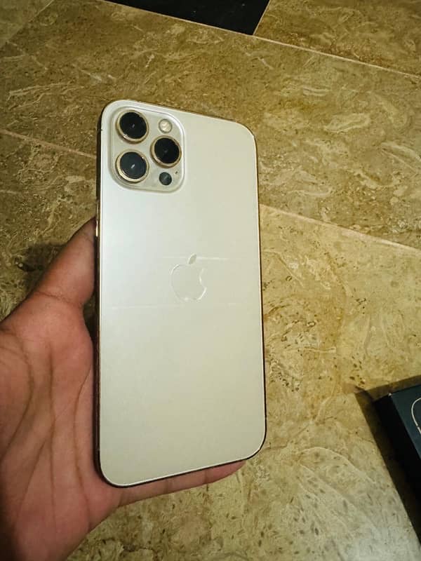 Iphone 12 pro max (Pta Approved) 3