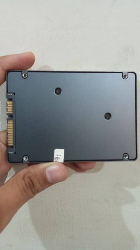 Samsung 128GB SSD For Sell 1