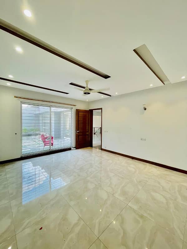 1 Kanal House For Rent in Phase 6 DHA Lahore at Prime Location Near to Park 19