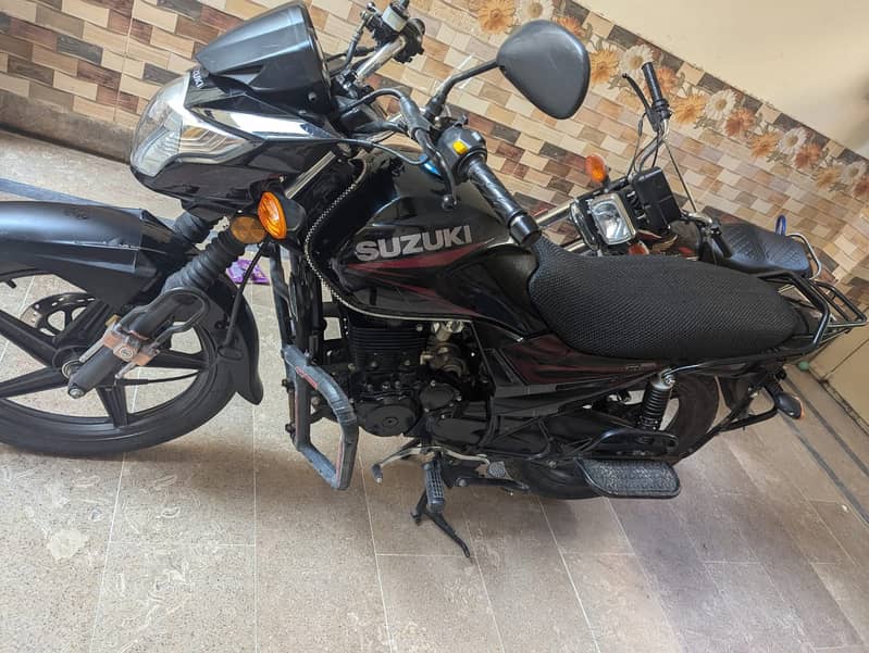 Suzuki GR 150 8