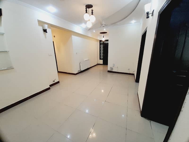 3 Bedroom Unfurnished Apartment Available For Rent in F-11 Markaz Islamabad 11