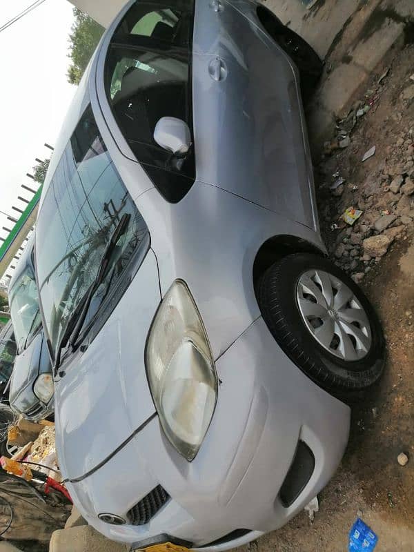 Toyota Vitz 2010 4