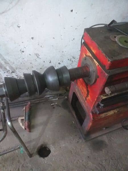 Drum turning machine in good condition working 100% Old Model machine 4