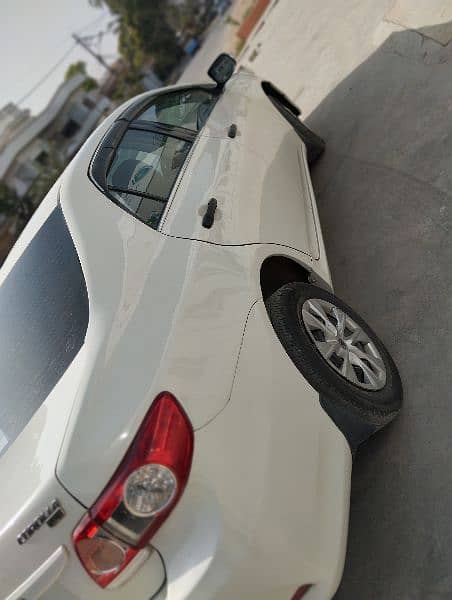 Toyota Corolla XLI 2013 3