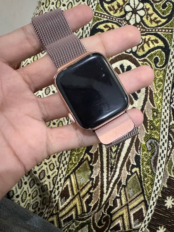 Apple Watch SE 2021 0