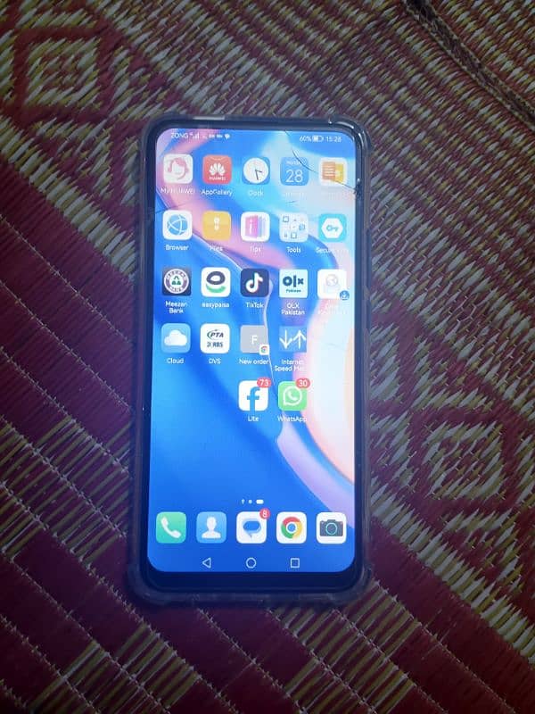 HUAWEI Y9 Prime 2019 4 128 front glass crack 0