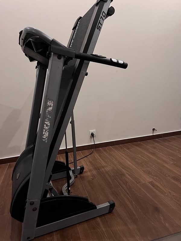 Treadmill (American fitness )(auto incline) 2