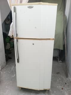 waves fridge Midium size good condition