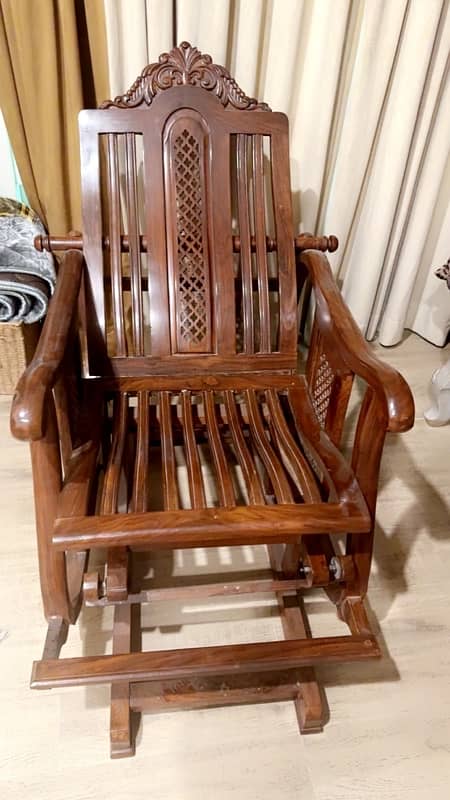 rocking chair for sale , bought 3 months ago , polish 10/10 2