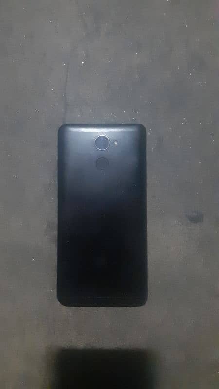 Huawei Y7 Prime 4