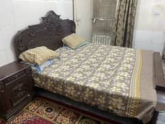 BED SET with dressing with 2 side table chiniot wood