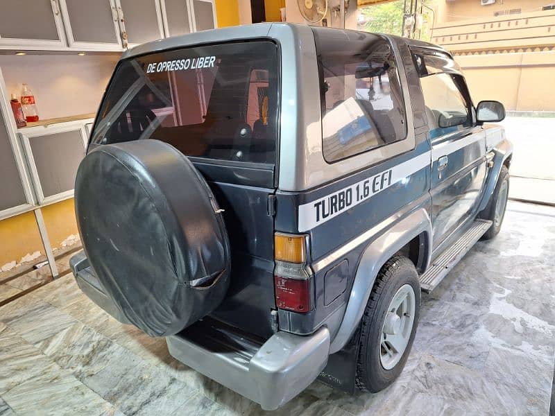 Daihatsu Feroza 1991 4