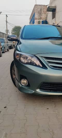 Toyota Corolla Altis 2012 sunroof