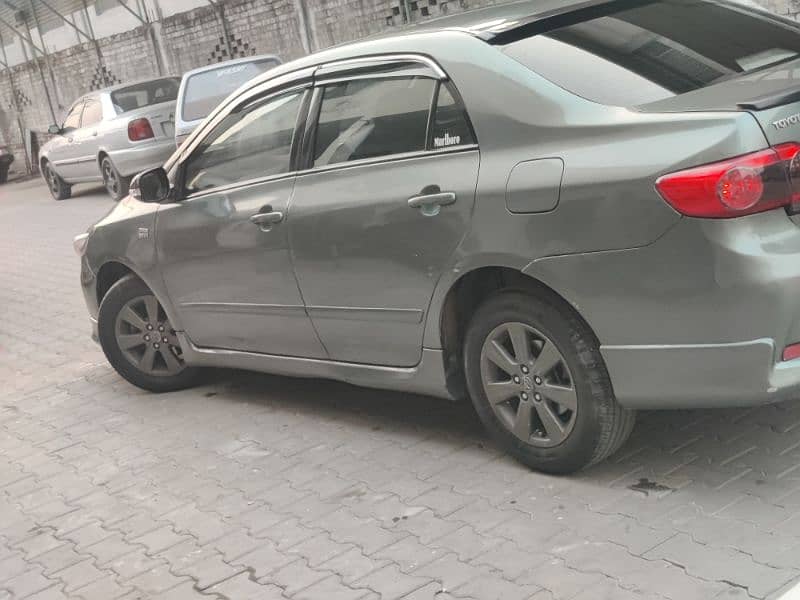 Toyota Corolla Altis 2012 sunroof 12