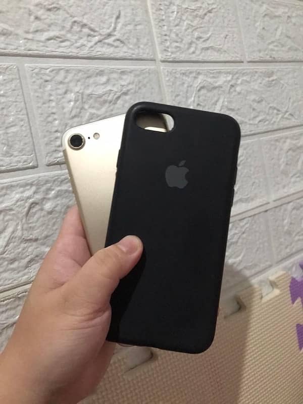 * iPhone 7 Pta Approved*(0370/71/65/688) 6