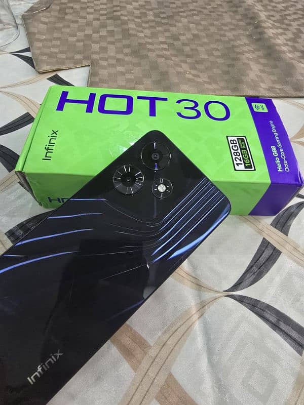 Infinix HOT 30 8 + 128 and 8 gb extendable condition excellent 3