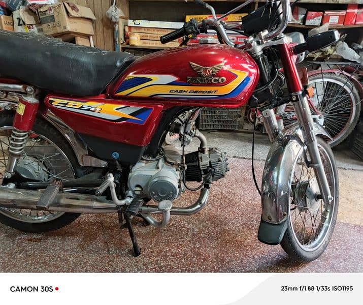 10/10 condition Zxmco 15 model new condition contact 03121270066 7