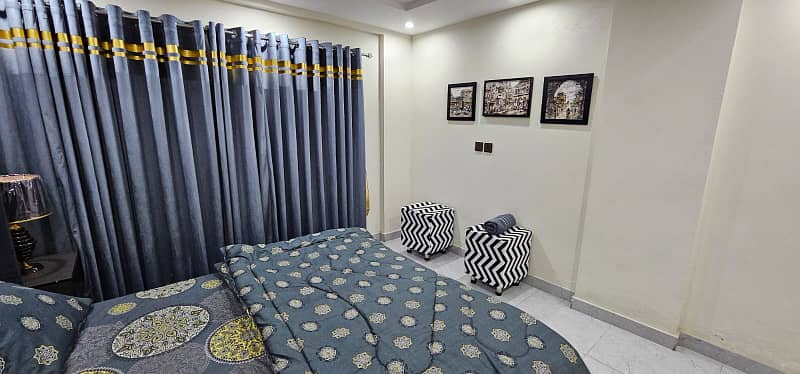 A Beautiful 1 Bed Room Luxury Apartments For Rent On Daily & Monthly Bases Bahria Town Lahore(1&2 Bed Room) 8