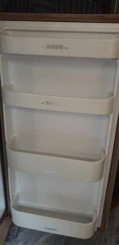 Dawlance refrigerator 3