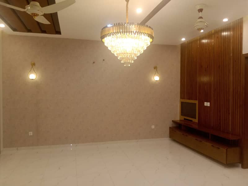 10 Marla Upper Lock Portion For Rent Hot Location Sector C Bahria Town Lahore 1