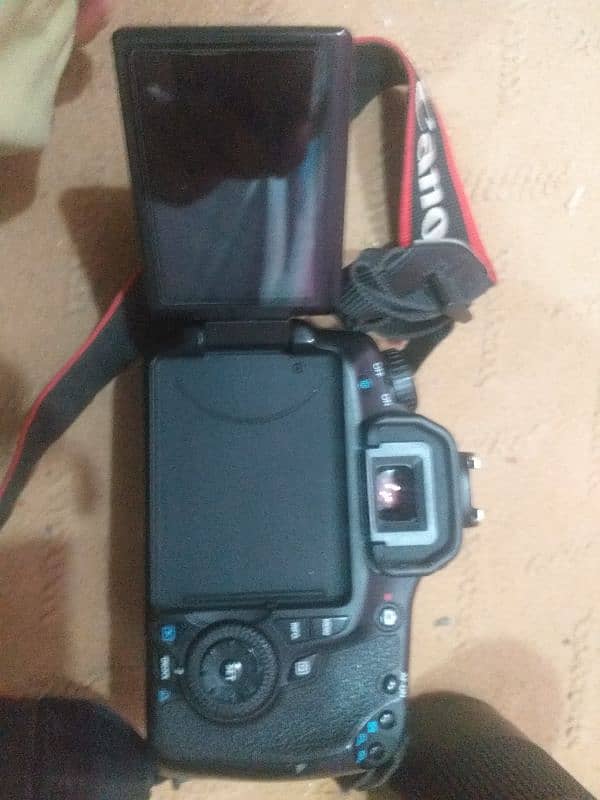 Canon 60D Dslr camera with 75:300 lens 7