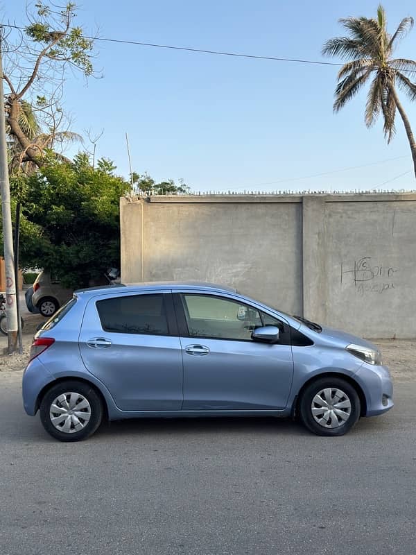 Toyota Vitz 2014 4