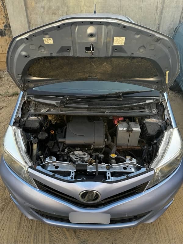 Toyota Vitz 2014 9