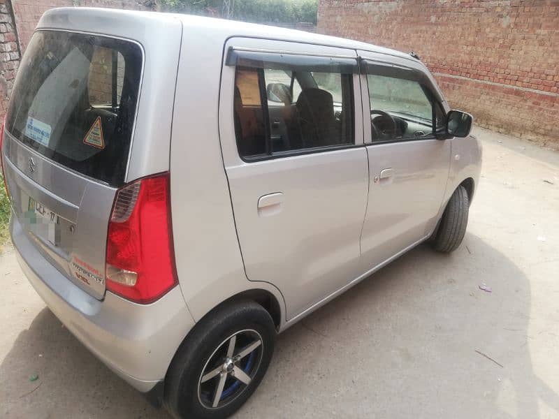 Suzuki Wagon R 2017 4