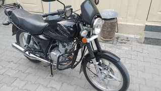 Suzuki GS 150 SE