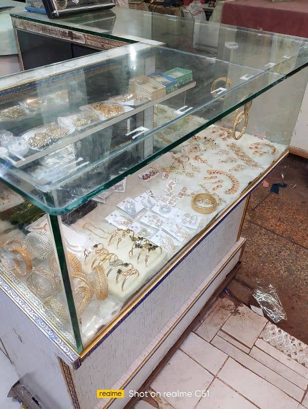 jewelry counter 1