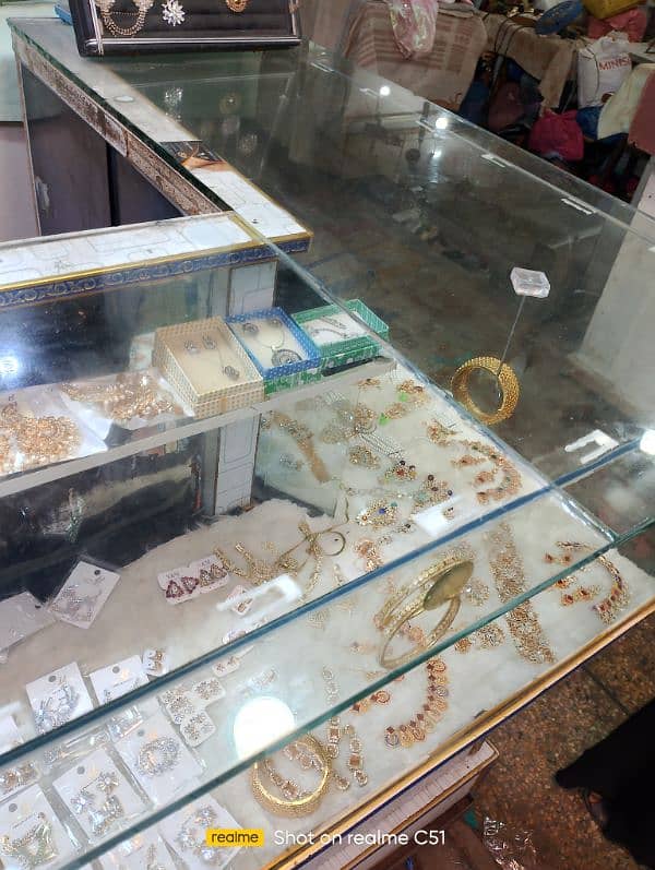 jewelry counter 7