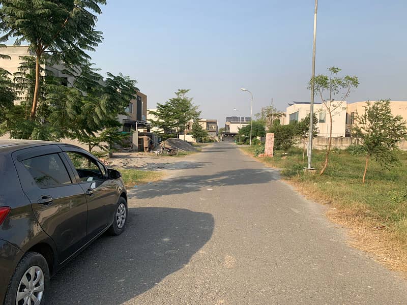 KANAL PLOT AT MAIN 150- FT WIDE ROAD 3