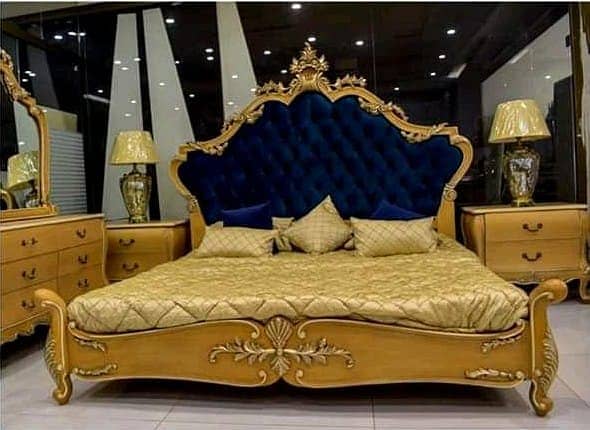 Wooden Luxury King bed set Available in wholesale rate 5