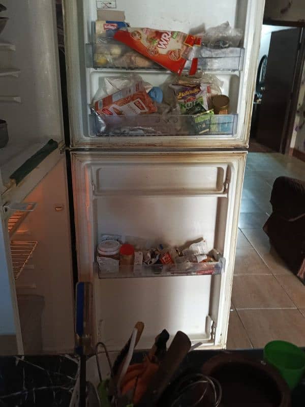 dawlance fridge 1