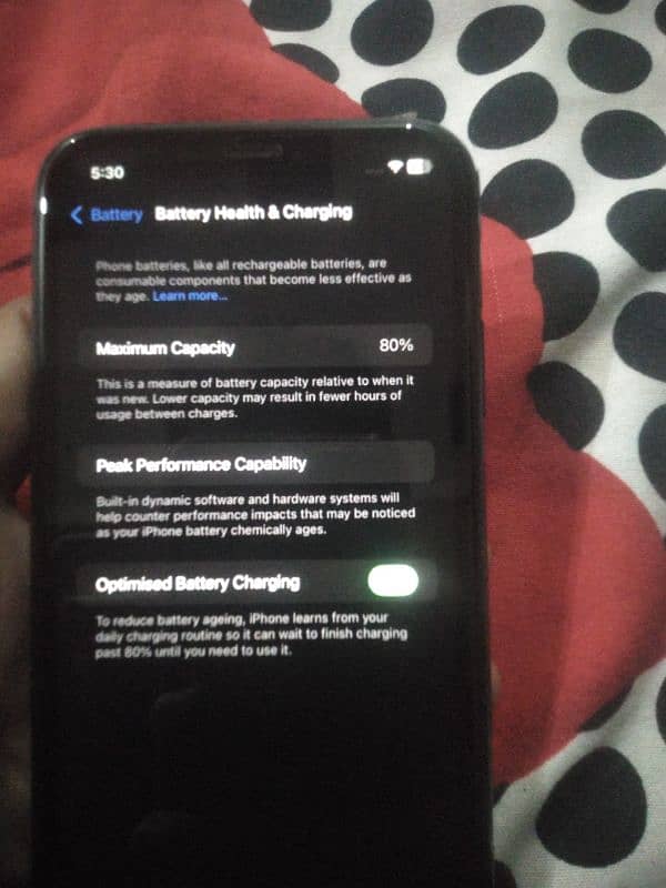 . IPhone 11 all OK water pack Non pta battery health 80 2