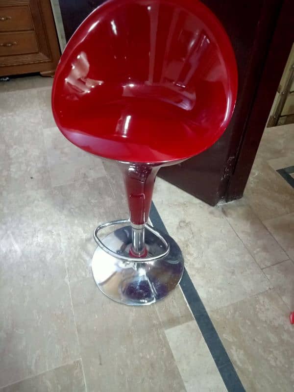 bar chair for sale in Lahore 0