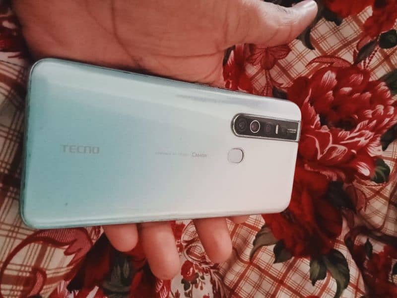 Techno Camon 15 pro 1