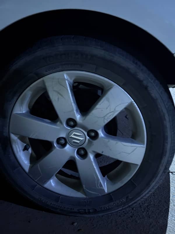 Suzuki swift 2019 Rims and tyres 2