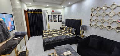 A Beautiful 1 Bed Room Luxury Apartments For Rent On Daily & Monthly Bases Bahria Town Lahore(1&2 Bed Room)