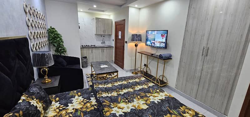 A Beautiful 1 Bed Room Luxury Apartments For Rent On Daily & Monthly Bases Bahria Town Lahore(1&2 Bed Room) 7