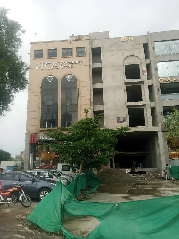 08 MARLA BRAND NEW FULL PLAZA AVAILABLE FOR RENT IN DHA PHASE 5 MAIN MB CCA BLOCK NEAR BY ( KFC ) & ( JALAL SONS ) TOP LOCATION 4