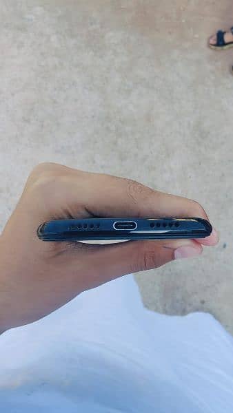 One plus 6t all okay haa 10/10 condition Snapdragon845 3